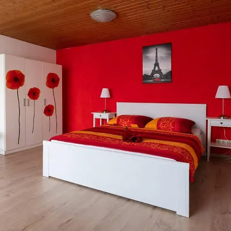 Odenwald Apartment große helle Ferienwohnung in Weinheim-Oberflockenbach Weinheim