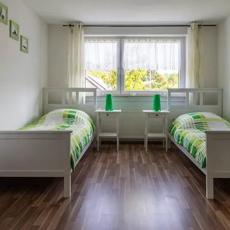 Odenwald Apartment große helle Ferienwohnung in Weinheim-Oberflockenbach Apartment Weinheim