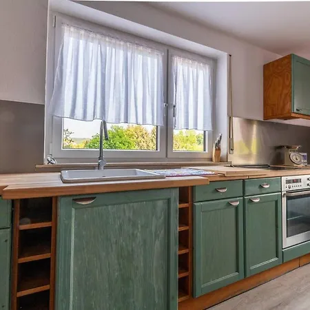Odenwald Apartment große helle Ferienwohnung in Weinheim-Oberflockenbach Apartment *