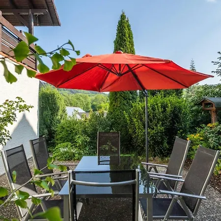 Odenwald Apartment große helle Ferienwohnung in Weinheim-Oberflockenbach Apartment *