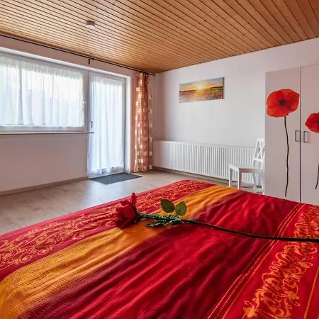 Odenwald Apartment große helle Ferienwohnung in Weinheim-Oberflockenbach *