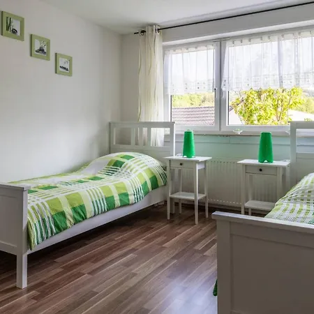 Odenwald Apartment große helle Ferienwohnung in Weinheim-Oberflockenbach Weinheim